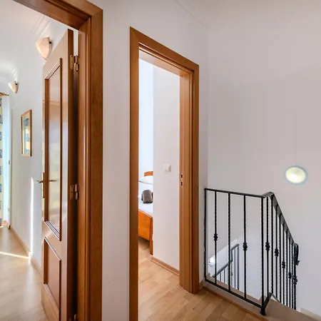 V3 Aguia M By Interhome Holiday home *