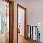 V3 Aguia M - Vip By Interhome Nyaraló *